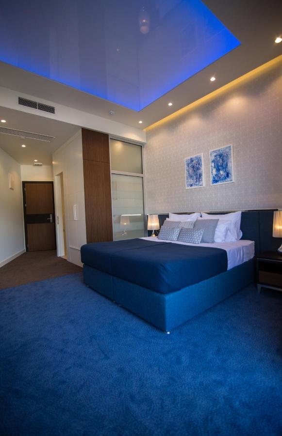 Sl Panorama Hotel Требине Екстериор снимка